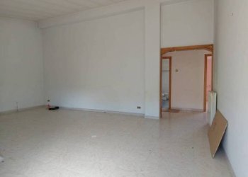 Stanza non arredata - Three-room apartment via Flaminia, 124, Rignano Flaminio - photo 31