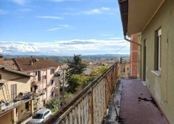 Balcone - Three-room apartment via Flaminia, 124, Rignano Flaminio - photo 35