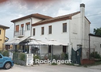 Facciata - Casa indipendente via Fenilone, 16, Rosolina - foto 2
