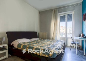 Camera da letto - Appartamento via Gaspero Barbera, 30, Torino (zona Mirafiori Sud) - foto 7