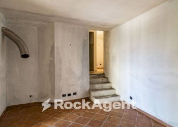 Stanza non arredata - Quadrilocale Frazione Camolino, Montesegale - foto 32