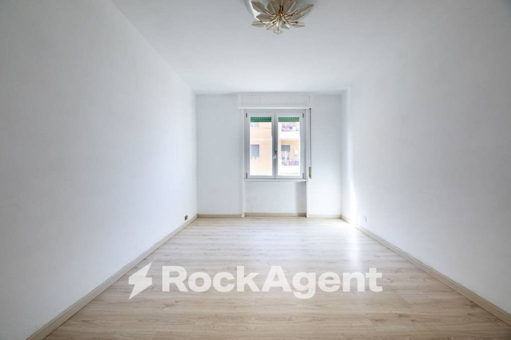 Camera da letto - Trilocale Roma (zona Centro Storico) - foto 3