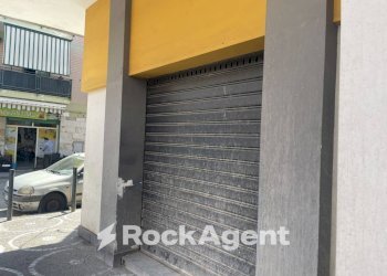 Ingresso - Shop via Angelo Volpicelli, 30/32, Arzano - photo 1