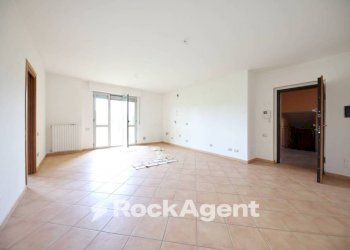 Cucina - Trilocale via Tortona, 84, Alessandria - foto 4