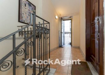 Interno palazzo - Bilocale via Gabriello Carnazza, 13, Catania - foto 1