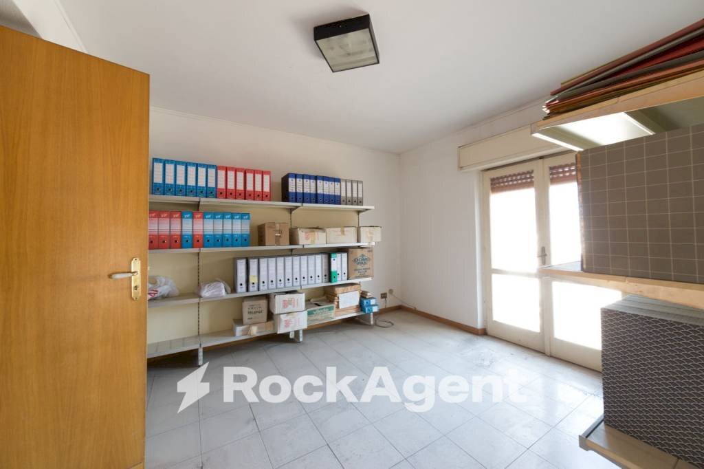 Ufficio - Warehouse via Luigi Galvani, Acireale - photo 1