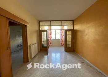 Stanza non arredata - Appartamento via Napoli Achille, 9, Salerno - foto 2