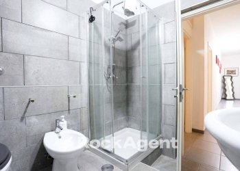 Bagno - Quadrilocale vico San Maria Ad Agnone, 18, Napoli - foto 20