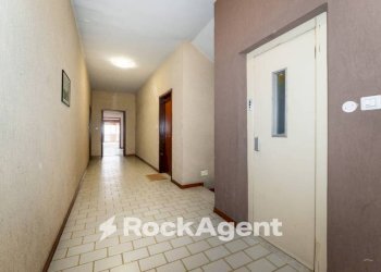 Interno palazzo - Quadrilocale via Giuseppe Simili, 1, Gravina di Catania - foto 3