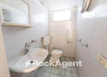 Bagno - Negozio via Pacinotti, 21-23, Acireale - foto 11