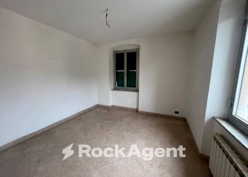 Camera da letto - Quadrilocale via alla Vittoria, 2, Busalla - foto 6