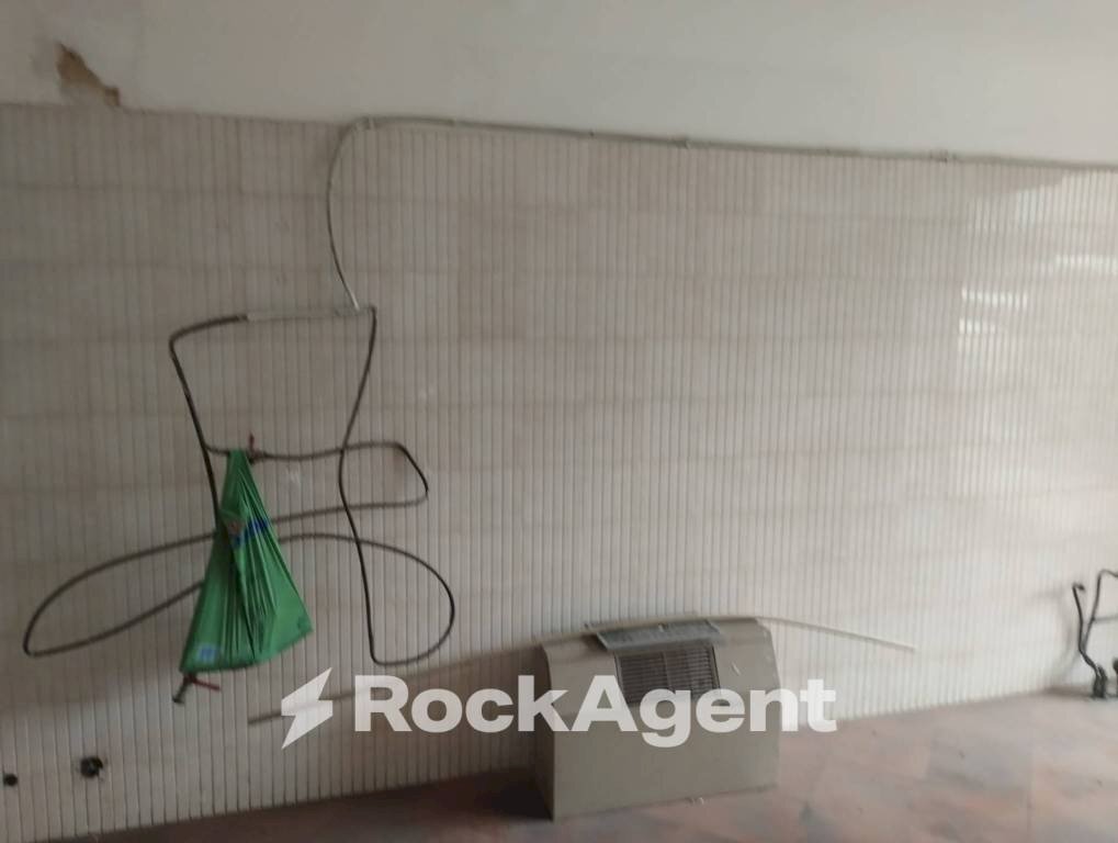 Interno palazzo - Negozio via W.A Mozart, Mantova - foto 3