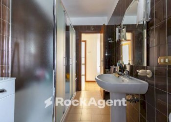 Bagno - Appartamento via Michele Torcia, 8, Catanzaro - foto 21