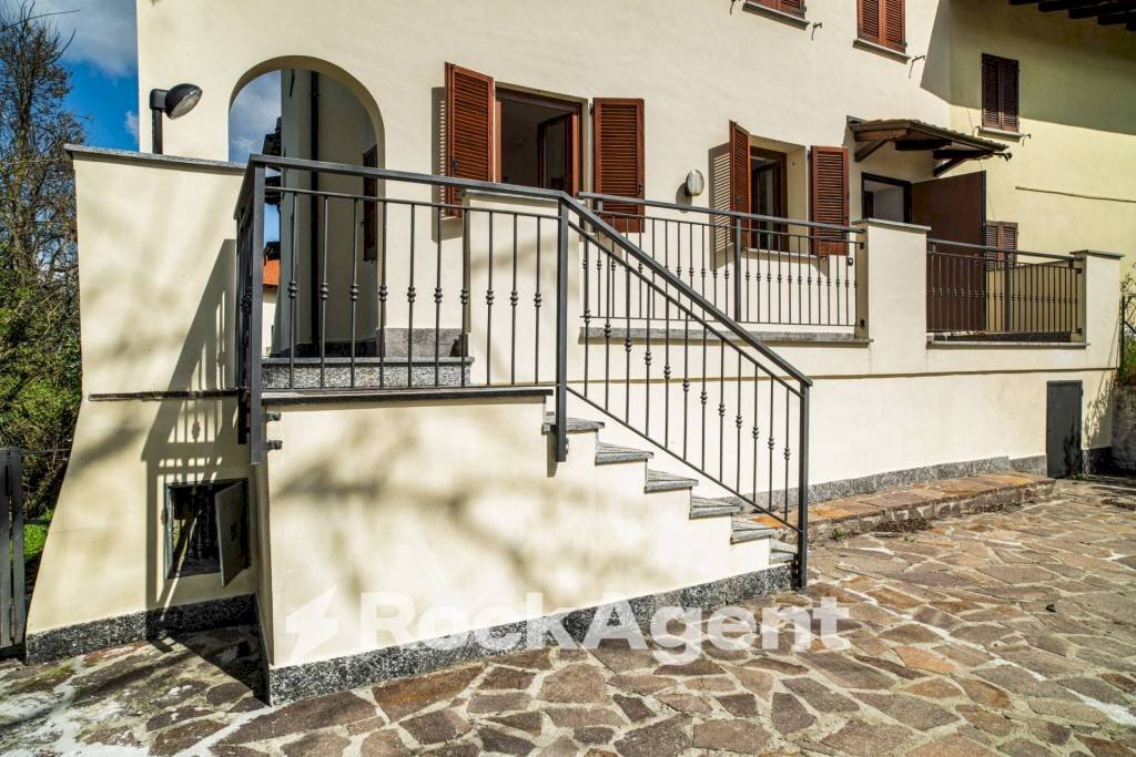 Facciata - Bilocale Frazione Camolino, Montesegale - foto 1