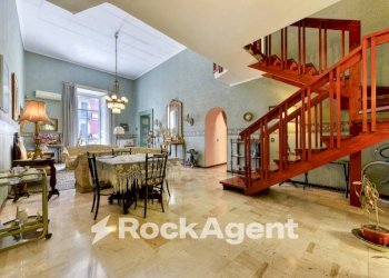 Salone - Appartamento via Giordano Bruno, Napoli (zona Chiaia) - foto 6