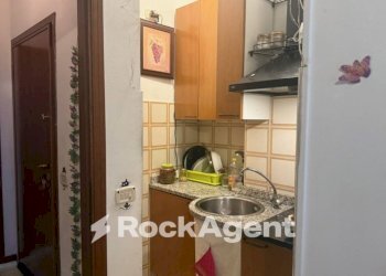 Cucina - Bilocale via Agostino Paradisi, 16, Reggio nell'Emilia - foto 3