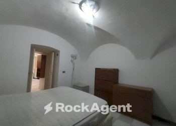 Camera da letto - Bilocale via E. A. Pantano, 87, Catania - foto 13