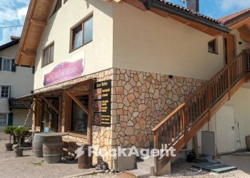 Facciata - Villa via Fontanefredde 6/A, Trodena nel parco naturale - foto 2