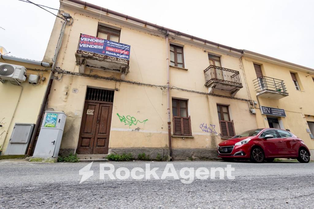 Facciata - Stabile - Palazzo via Francesco Paglia, 44, Catanzaro - foto 3