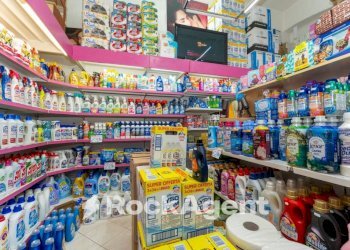 Interno non residenziale - Negozio via Francesco Crispi, 208, Catania - foto 1