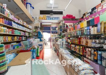 Interno non residenziale - Negozio via Francesco Crispi, 208, Catania - foto 17