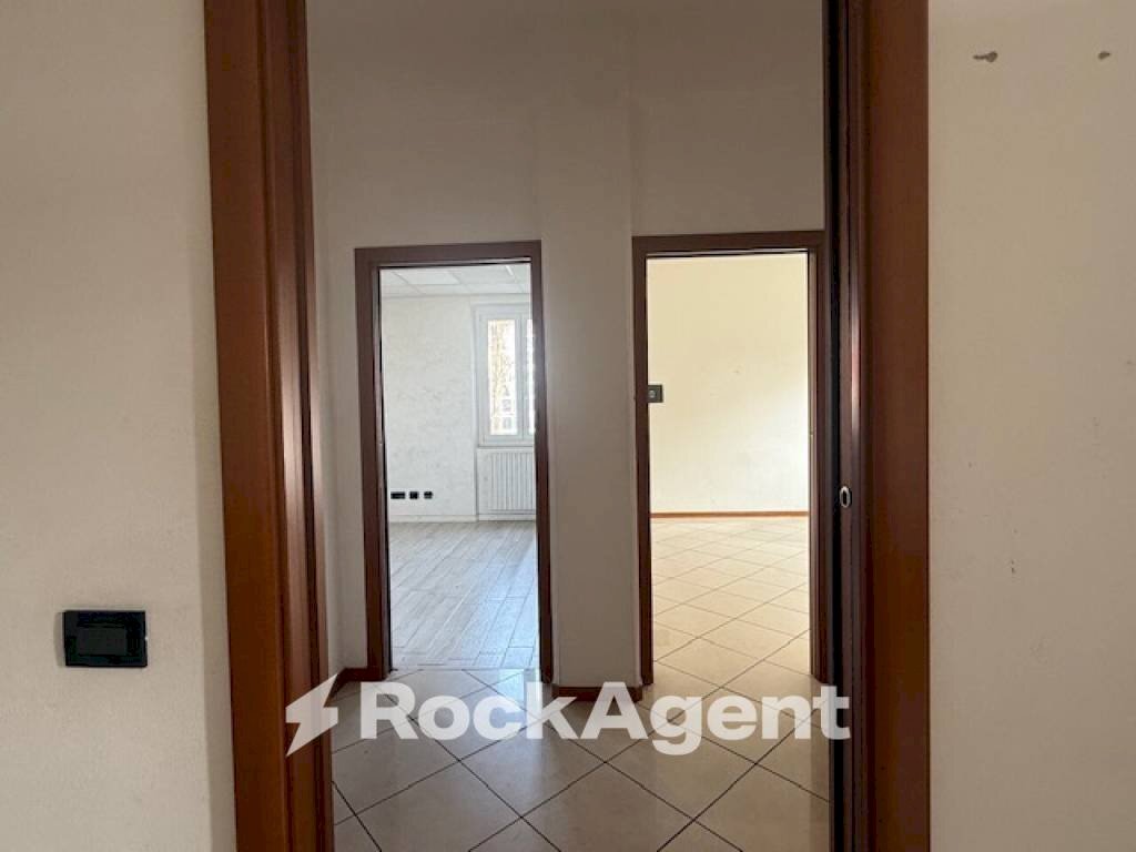 Disimpegno - Capannone largo Remo Coen, Parma - foto 3