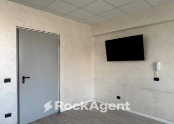 Stanza non arredata - Capannone largo Remo Coen, Parma - foto 7