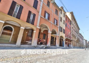 Facciata - Alimentari - Gastronomia Bologna (zona Centro Storico) - foto 10