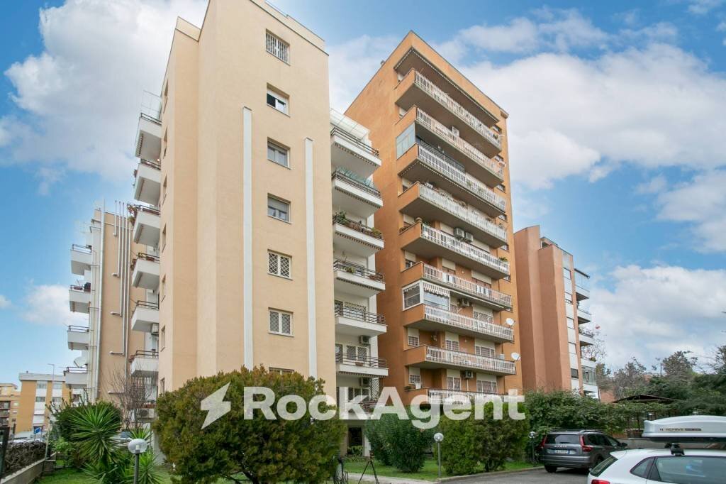 Facciata - Quadrilocale piazza Gerolamo Gaslini, 27, Roma - foto 2