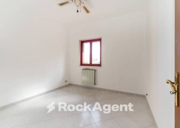 Camera da letto - Villa via Vampolieri, 34, Aci Catena - foto 17