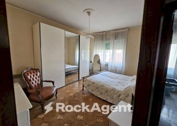 Camera da letto - Quadrilocale piazza Annunziata, 4, Angri - foto 9