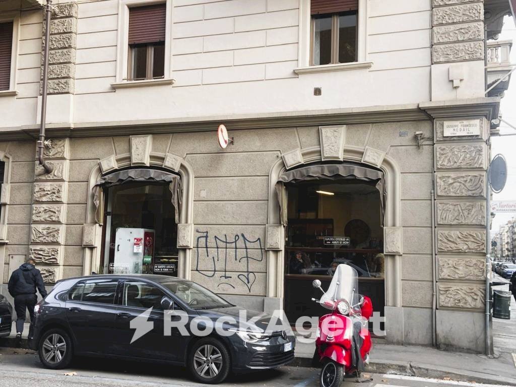 Facciata - Negozio via Luigi Cibrario, 68/B, Torino (zona Campidoglio) - foto 3