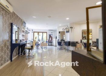 Interno non residenziale - Negozio viale dei Bizantini, 75, Catanzaro - foto 9