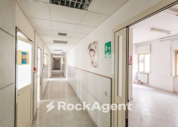 Interno non residenziale - Appartamento via Generale Francesco Pignatelli, 16bis, Napoli - foto 18