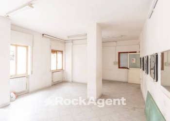 Interno non residenziale - Appartamento via Generale Francesco Pignatelli, 16bis, Napoli - foto 20