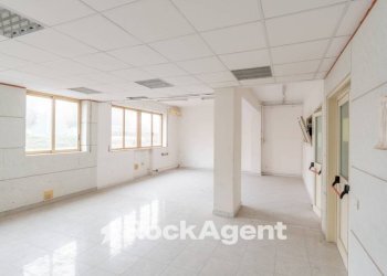 Interno non residenziale - Appartamento via Generale Francesco Pignatelli, 16bis, Napoli - foto 29