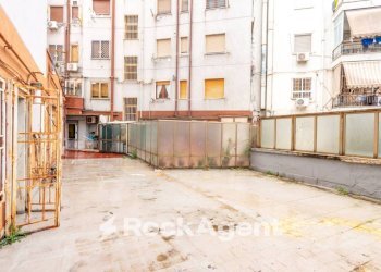 Terrazzo - Appartamento via Generale Francesco Pignatelli, 16bis, Napoli - foto 32