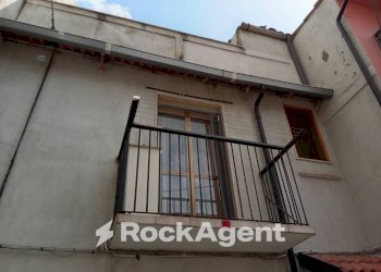 Facciata - Casa indipendente via Roma, Castelvetere sul Calore - foto 1
