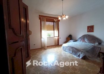 Camera da letto - Villa via Marcinelle ang. L. Da Vinci, Salice Salentino - foto 14