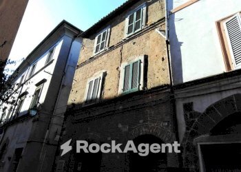 Facciata - Appartamento via Roma, 17, Acquapendente - foto 1