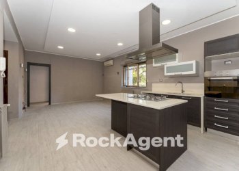 Cucina - Appartamento via Sebastiano Catania, 298, Catania - foto 6