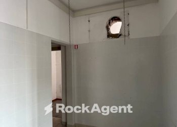 Interno non residenziale - Negozio via del Villino, Alanno - foto 24