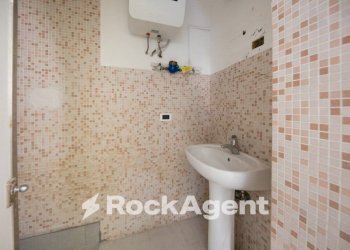 Bagno - Ufficio corso Angelo Gianelli, 11, Chiavari - foto 18