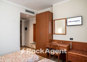 Camera da letto - Hotel via Frazione Mezzano, 117, Sannazzaro de' Burgondi - foto 3