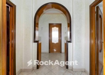 Corridoio - Quadrilocale Villaggio Sant'Agata Zona A, 9, Catania - foto 7