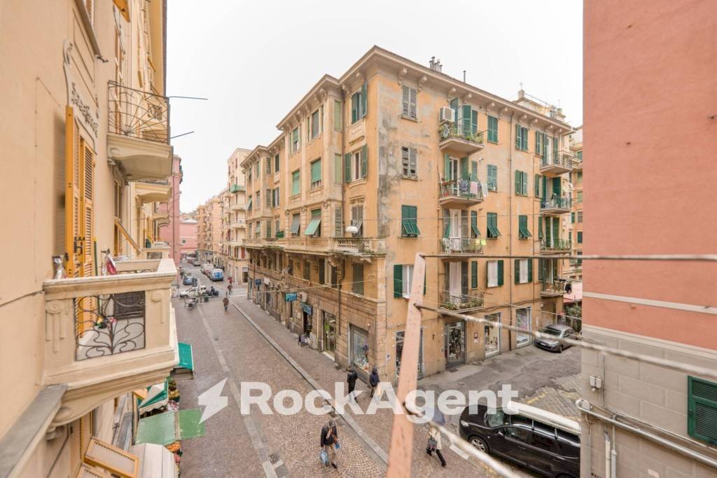 Balcone - Appartamento via Carlo Rolando, 31, Genova (zona Sampierdarena) - foto 2