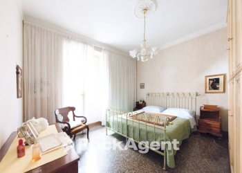 Camera da letto - Appartamento via Carlo Rolando, 31, Genova (zona Sampierdarena) - foto 3