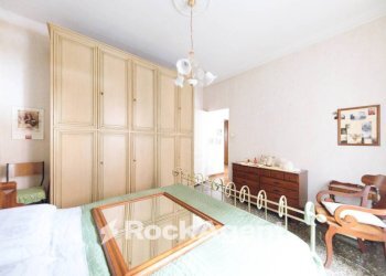 Camera da letto - Appartamento via Carlo Rolando, 31, Genova (zona Sampierdarena) - foto 6