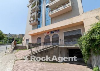 Facciata - Quadrilocale viale dei Bizantini, 75/2, Catanzaro - foto 1