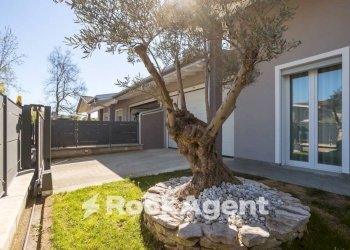 Giardino - Villa via San Carlo, 13, Cologno al Serio - foto 26